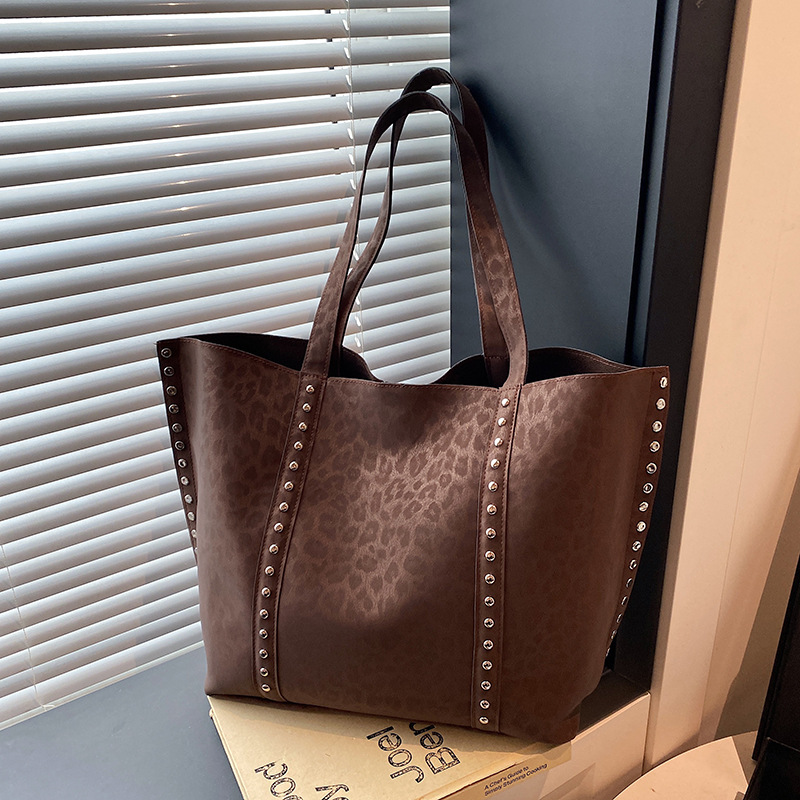 Luxury Bags Classy - Tas Selempang Wanita 2026 Fashion, Kapasitas