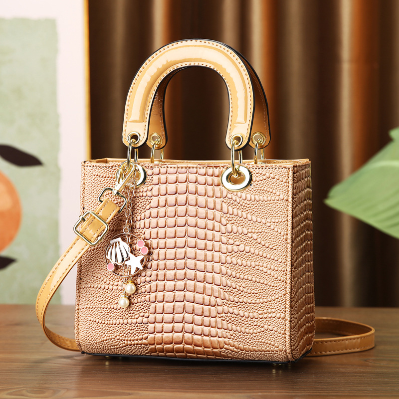 Tas Persegi Kecil Tekstur Pola - Luxury Bags Classy ulasan dan harga